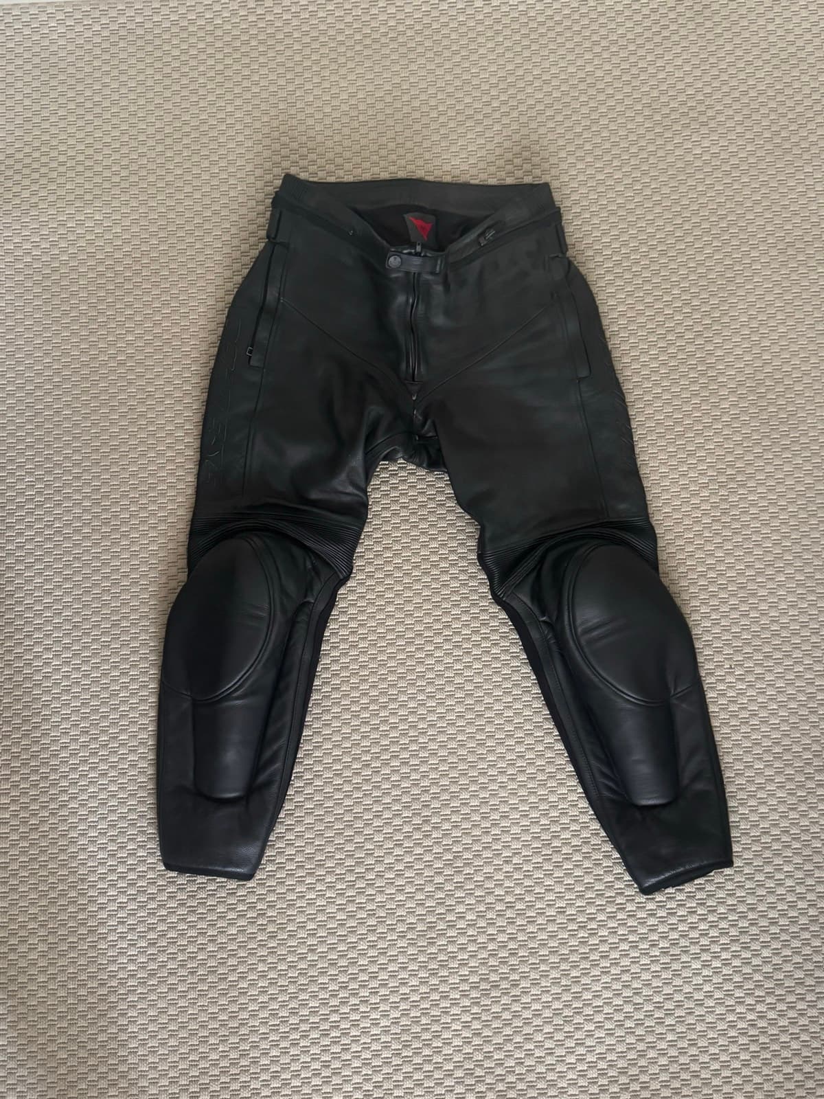 Calças de pele dainese