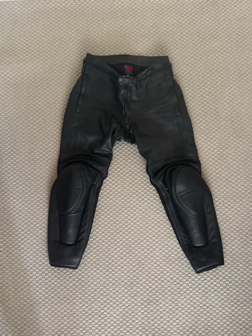 Calças de pele dainese