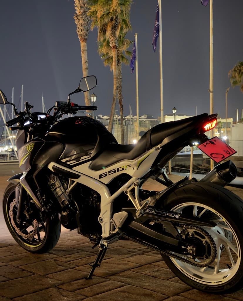 Honda CB650F 2016