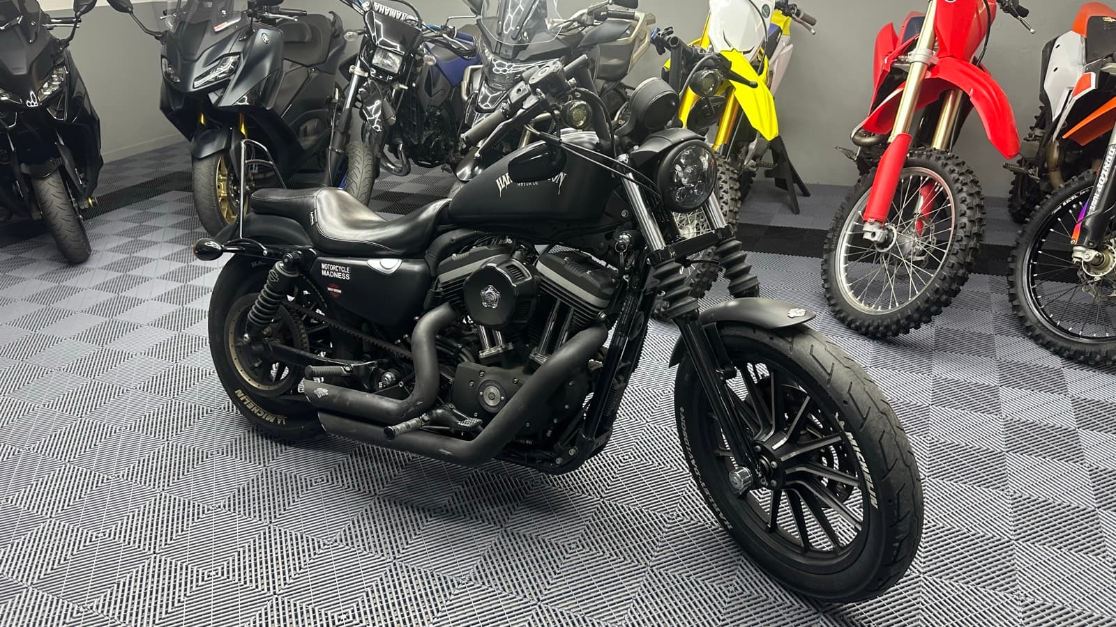 Harley-Davidson Harley-Davidson XL883N Sportster Iron 883 2012