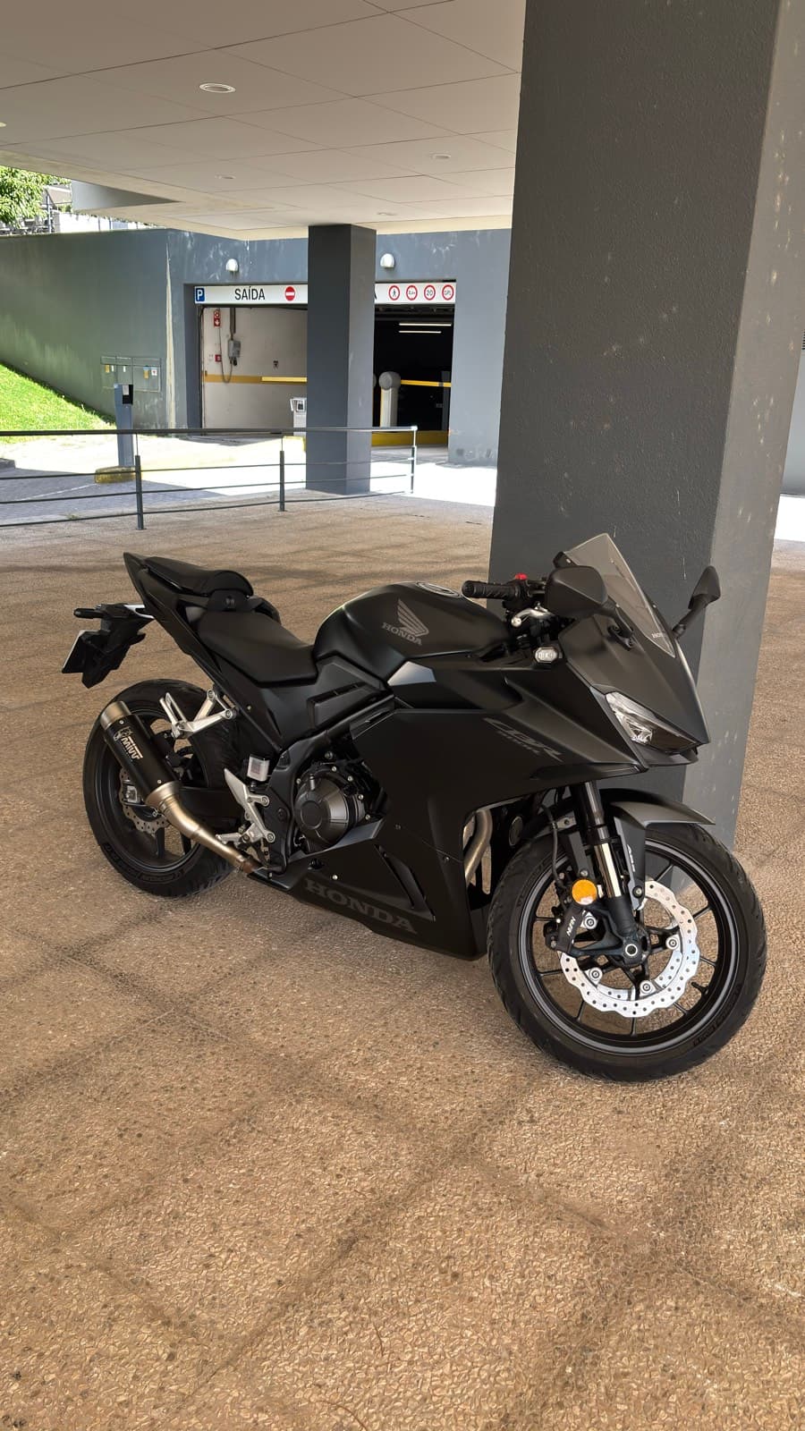 Honda CBR500R 2024