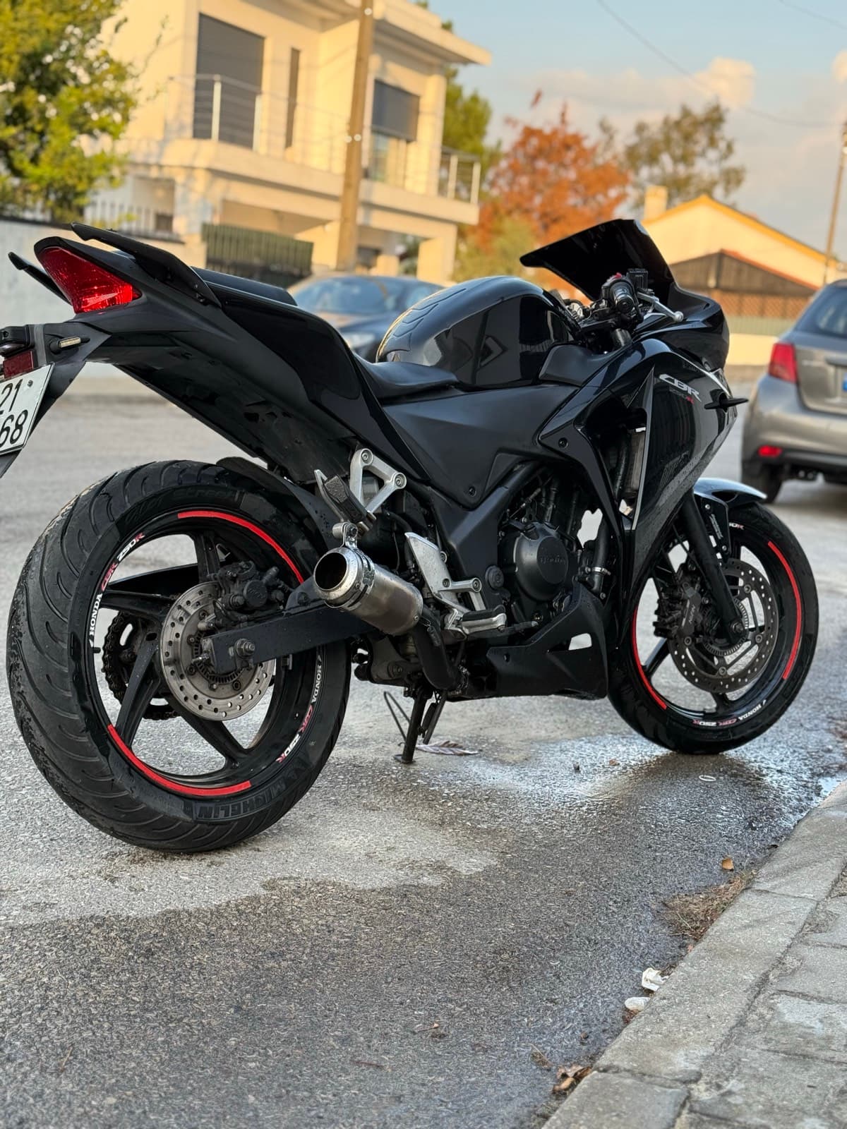 Honda CBR250R 2011
